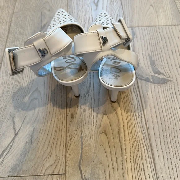Sam Edelman White Laser Cut Buckle Strap Heels Size 6.5 - Picture 3 of 5